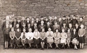 Llancaich_Junior_School_-_Standard_V_1955-1956 edit