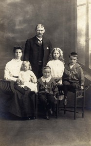 Tom_Hill_Family_Group